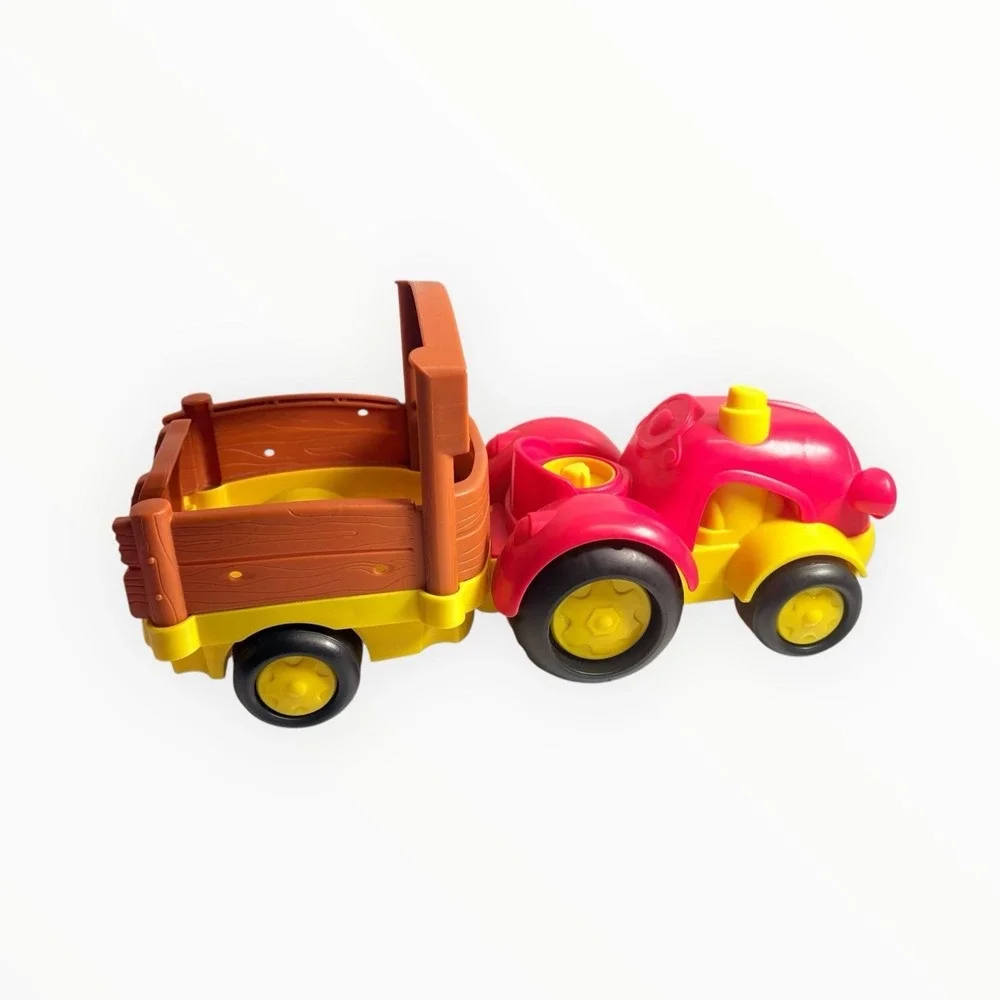 2011 Little People Tow 'n Pull Tractor Wagon with Sounds & 2022 Dog and 1997 Cow